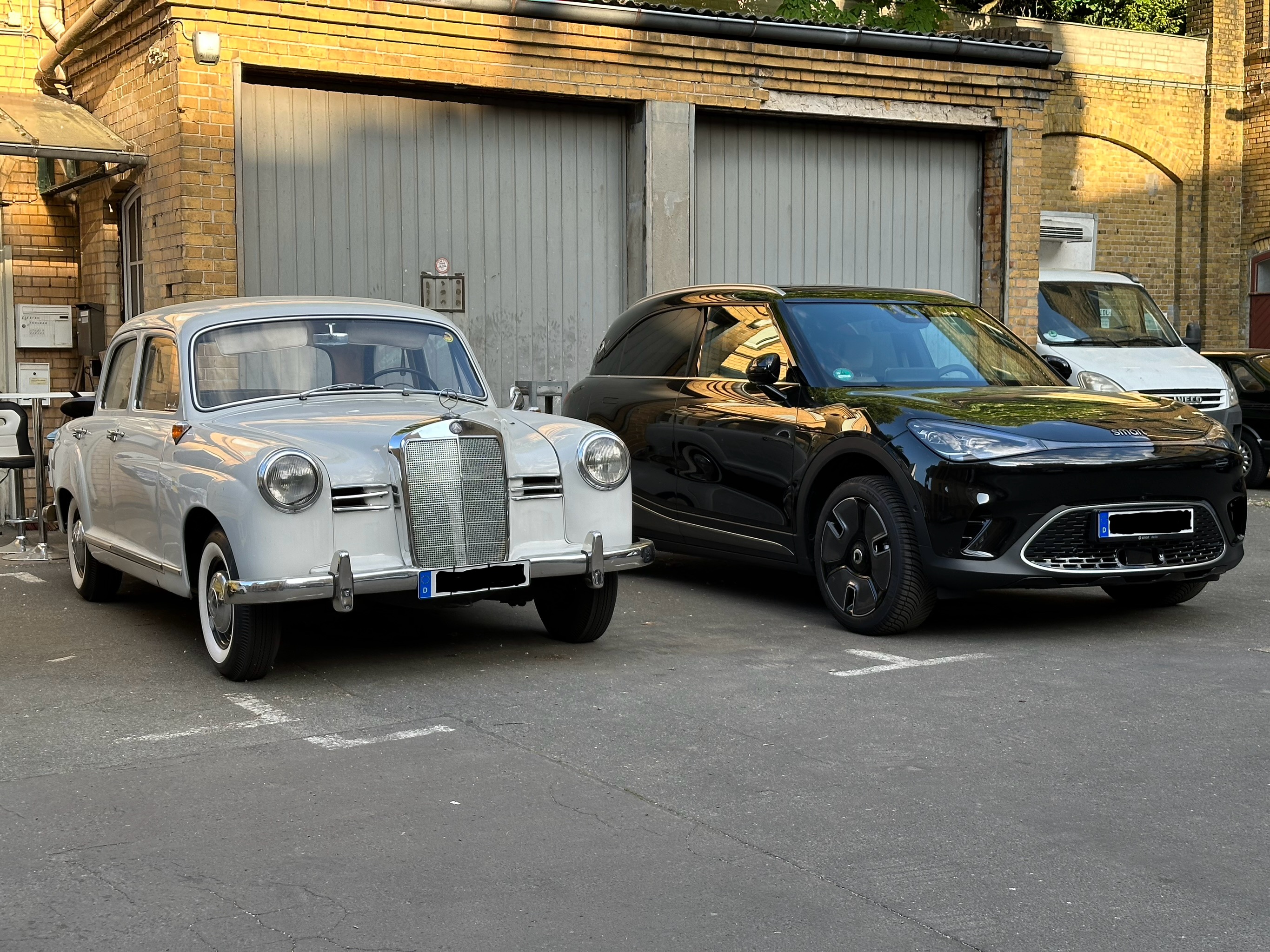 Mercedes W120 & Smart #1 Premium